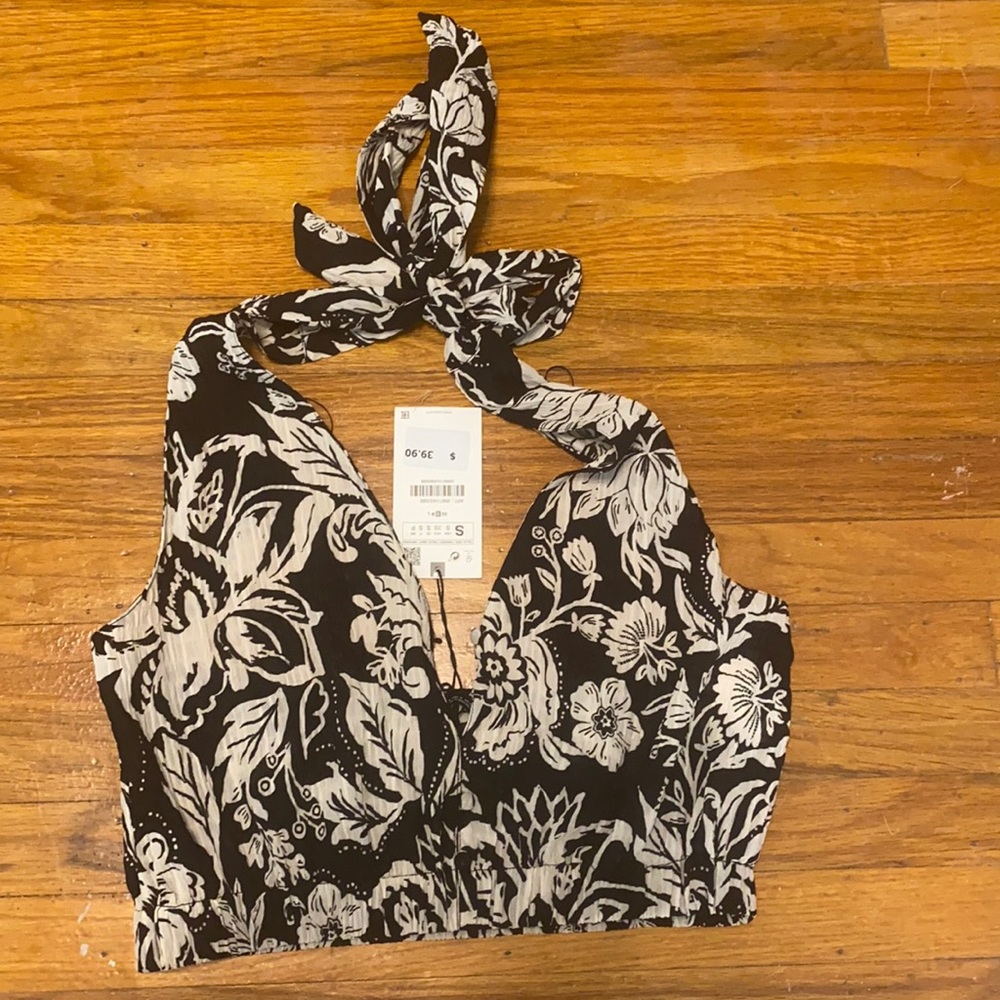 Halter top